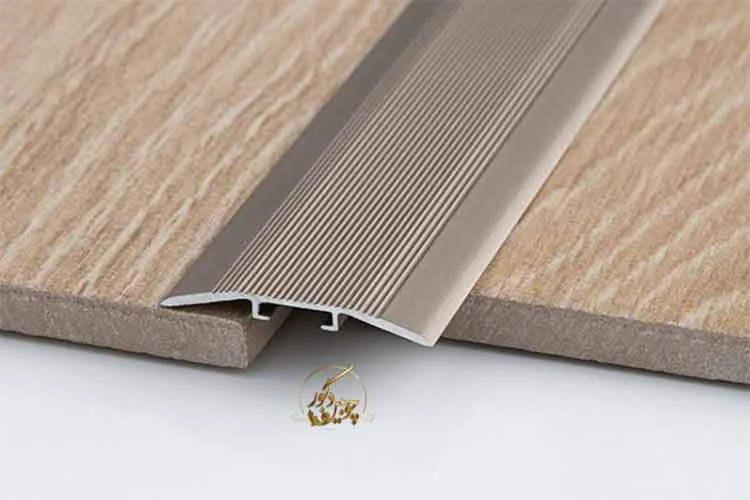 قرنیز کابینت آشپزخانه